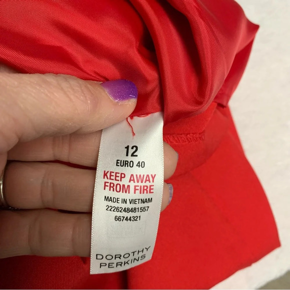 Dorothy Perkins size 12 bright red dress cap sleeves  hidden back zipper - Picture 6 of 8